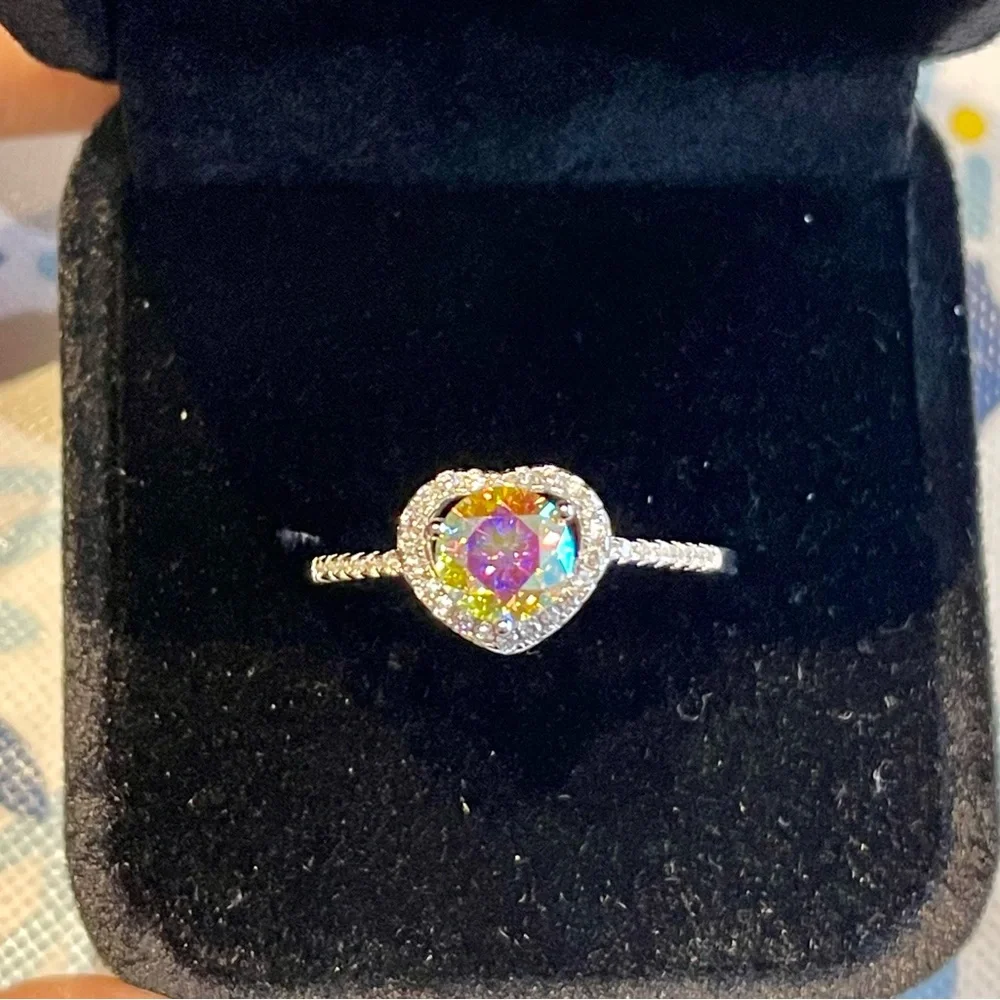 925 Sterling Silver Moissanite Heart Dainty Band Ring